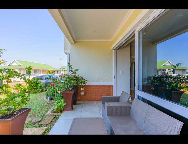 2 BEDROOM RETIREMENT UNIT FOR SALE IN KINDLEWOOD ESTATE